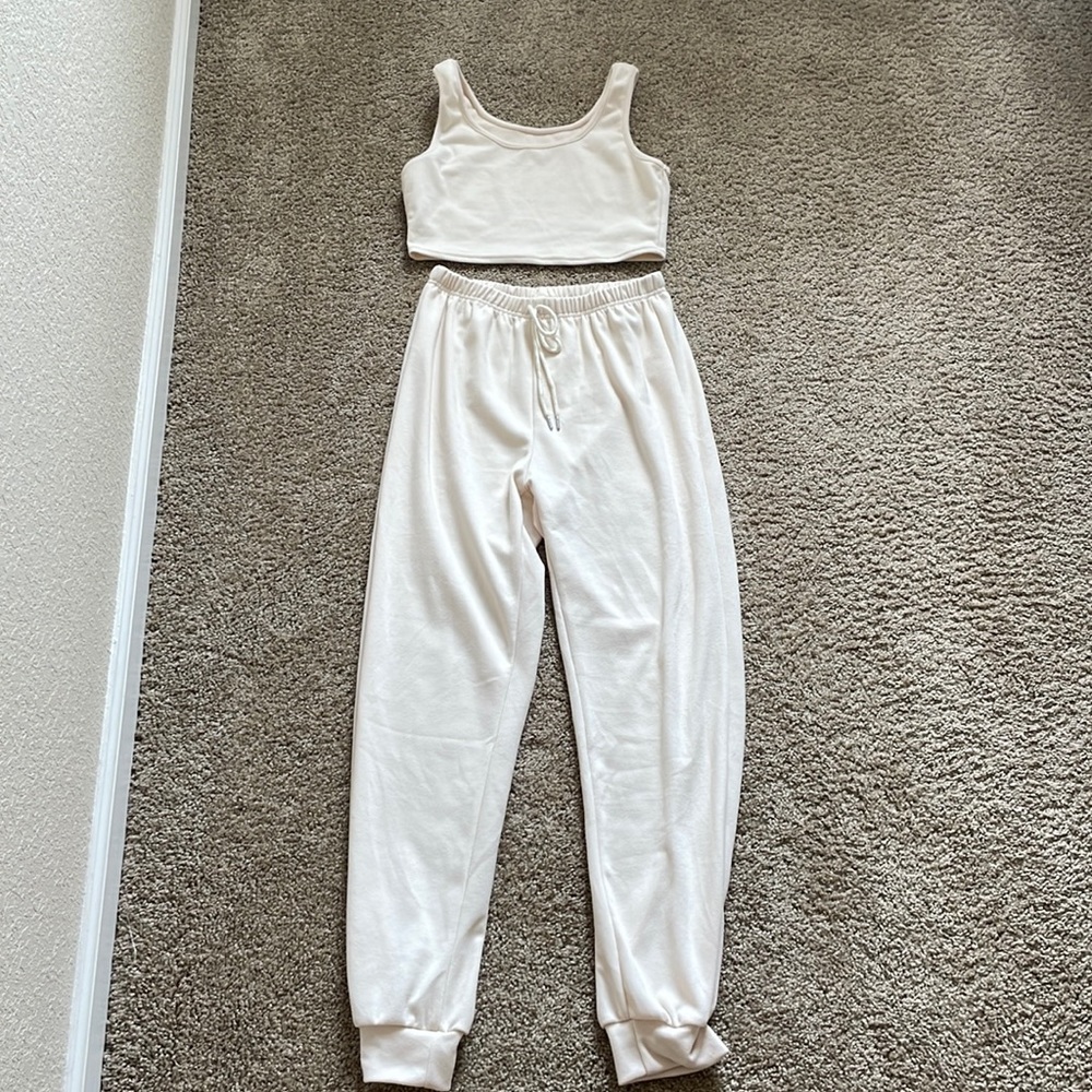 ✨ 2 Piece Set: White/Cream Outfit ✨